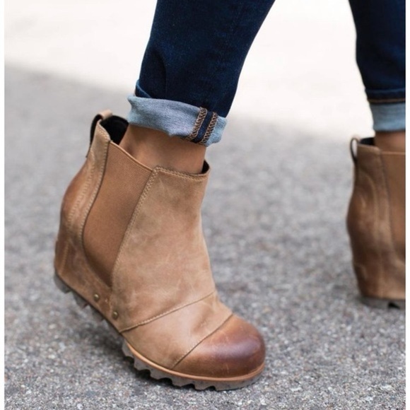 Sorel Lea Tan Brown Leather Chelsea Wedge Heel Ankle Boots Size 8 - Picture 1 of 8